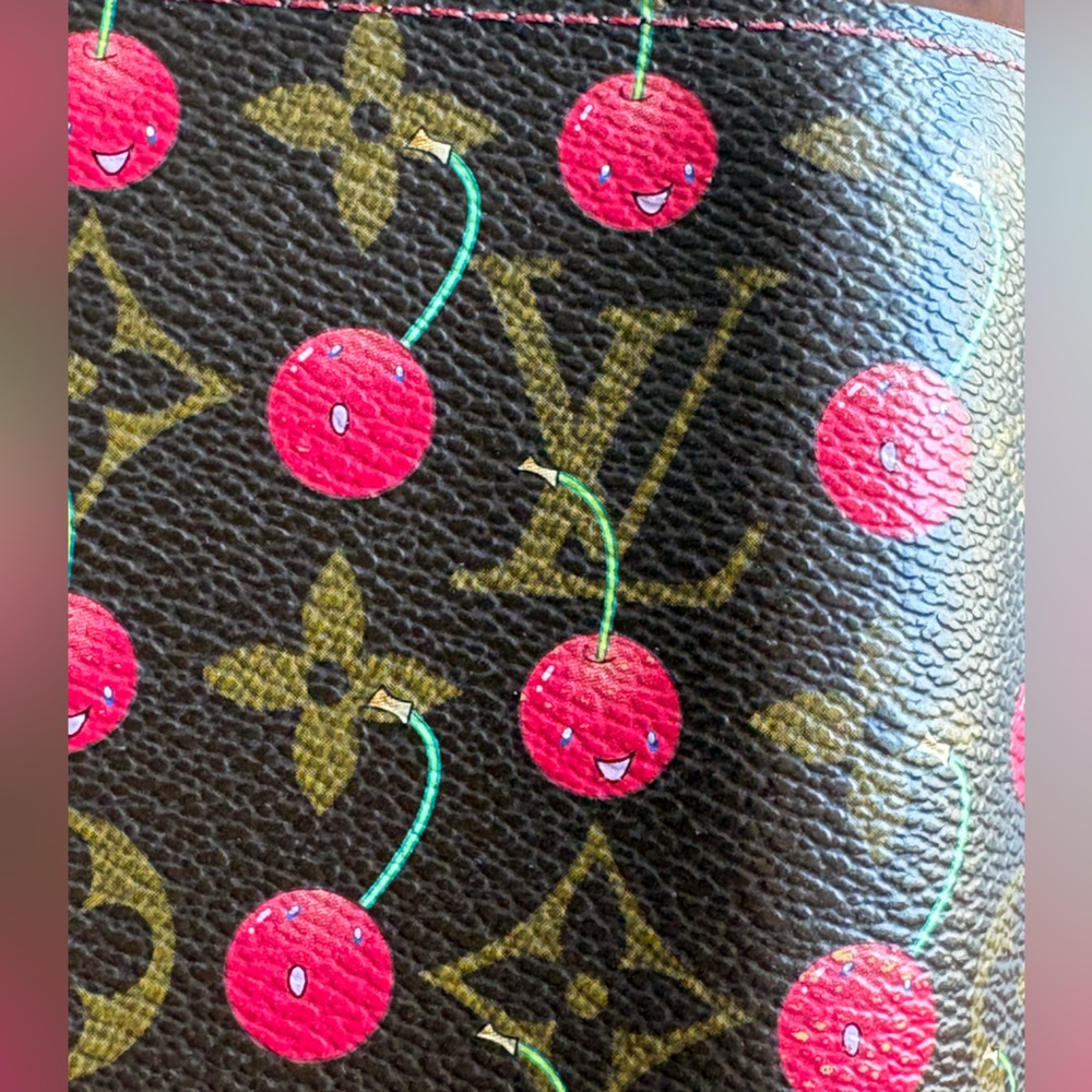 LV Takashi Murakami Cerises Agenda PM - Picture 11 of 14